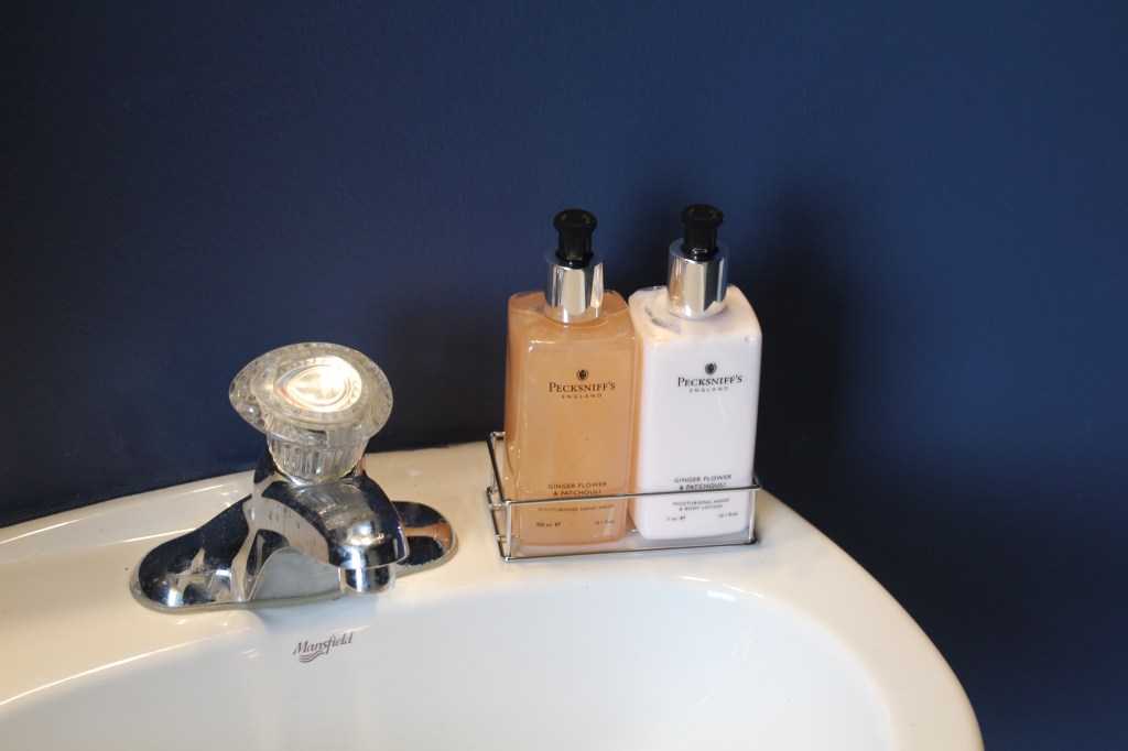 This Ginger Flower & Patchouli scent is absolutely amazing. 