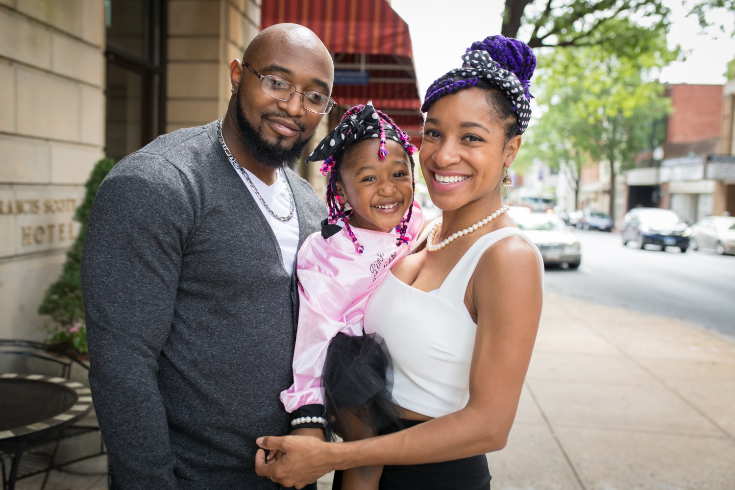 DowntownFamily-F51A9089